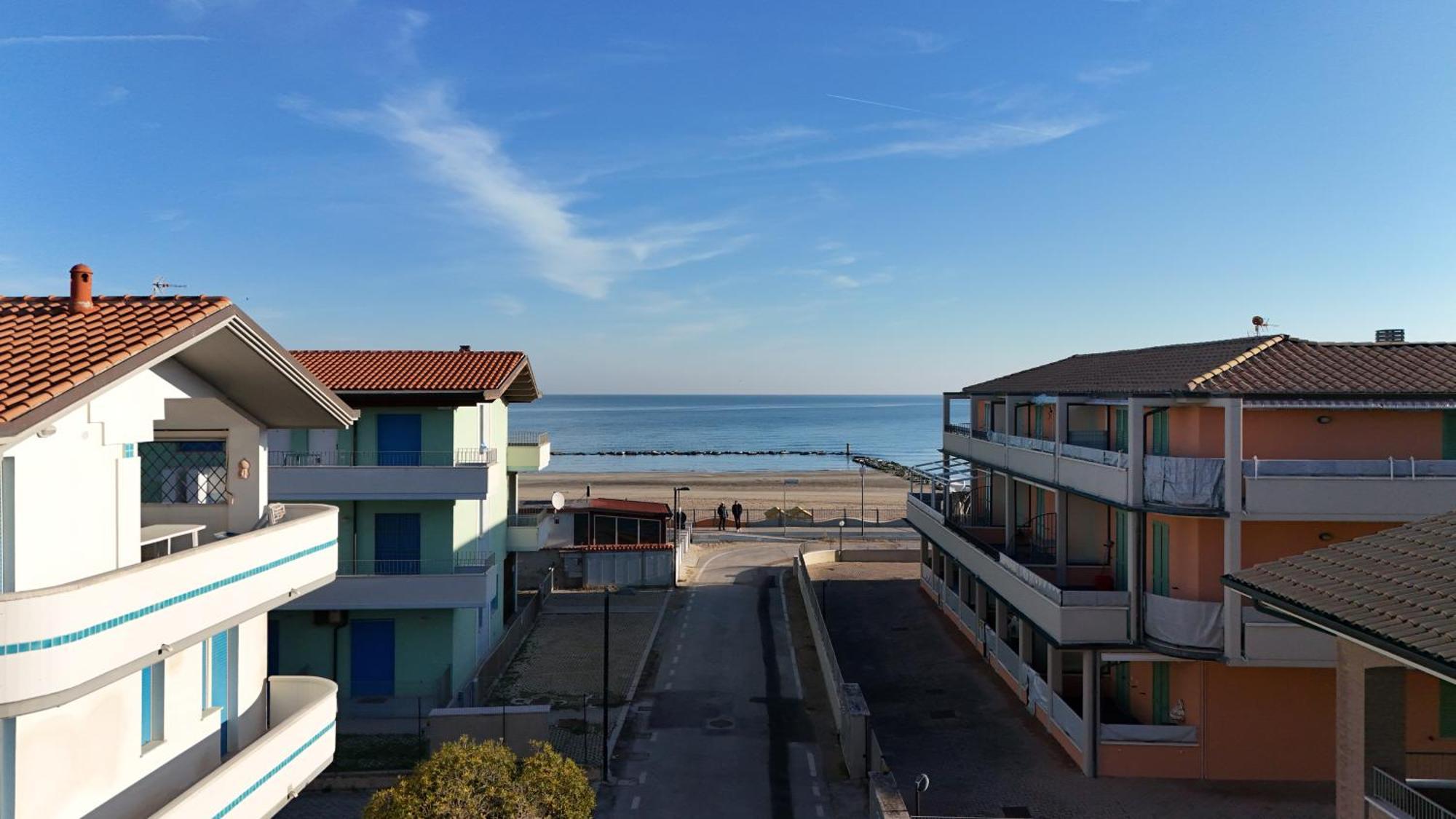 Trilocale Con Terrazzino A 30Mt Dal Mare Di Fano - F003 Apartment Marotta Exterior photo